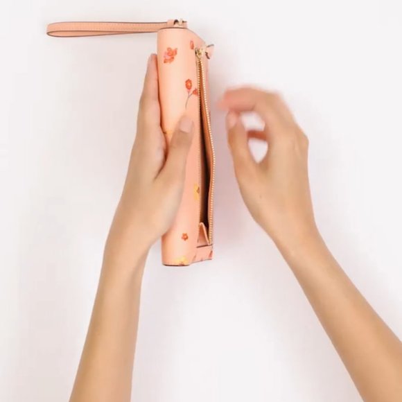 Coach mystic flower large travel wallet nwt - Picture 11 of 14